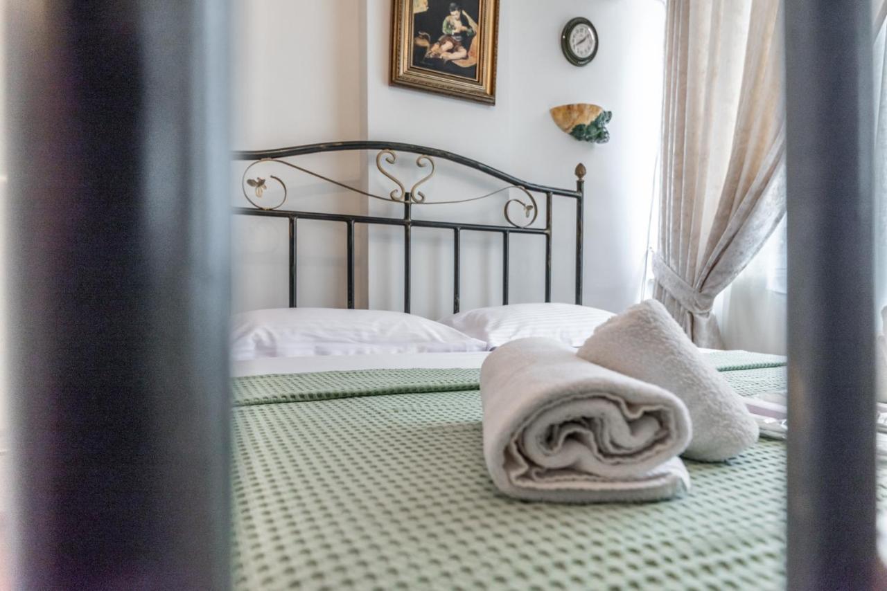 Vintage And Warm 2Br Apartament In Τίρανα Εξωτερικό φωτογραφία