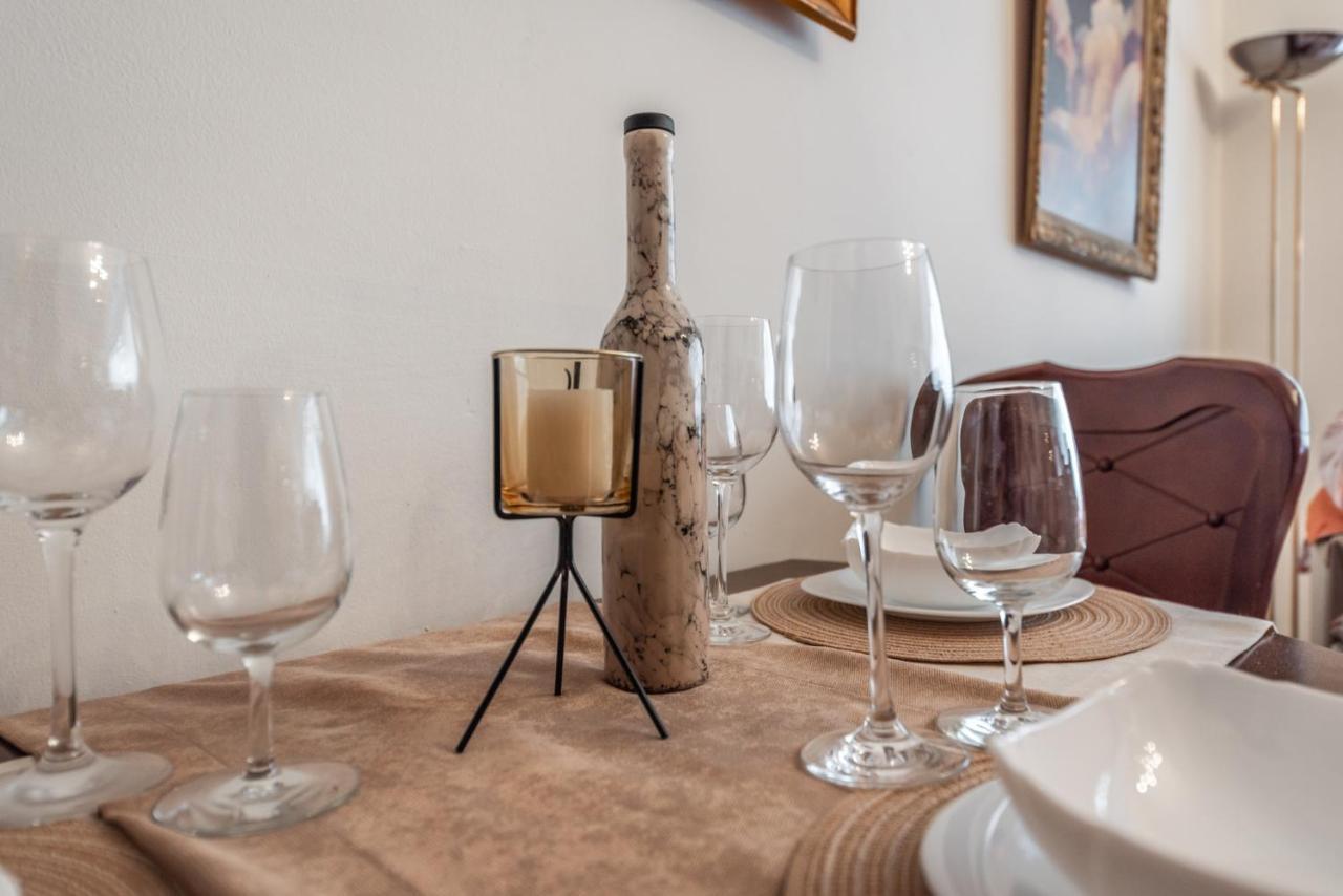 Vintage And Warm 2Br Apartament In Τίρανα Εξωτερικό φωτογραφία